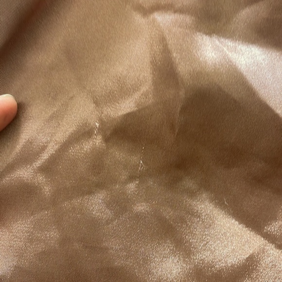 🔥🔥 Adorable silk and lace cami. - Picture 7 of 9